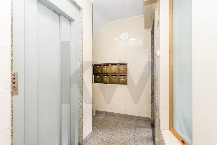 Apartamento T2 para Venda em Cascais e Estoril Foto 17