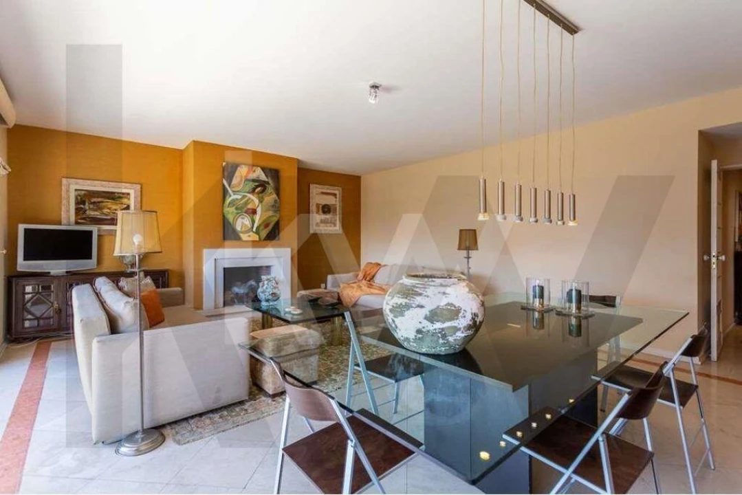 Apartamento T2 para Arrendamento em Carnaxide e Queijas Foto 1