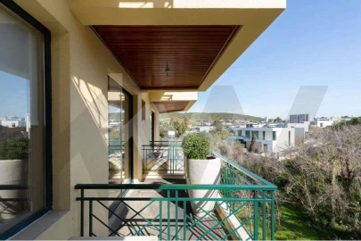 Apartamento T2 para Arrendamento em Carnaxide e Queijas