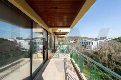 Apartamento T2 para Arrendamento em Carnaxide e Queijas