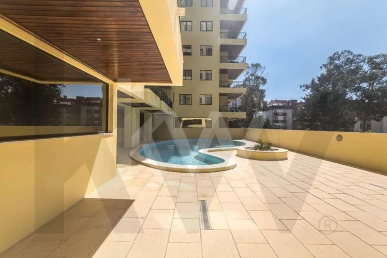 Apartamento T2 para Arrendamento em Carnaxide e Queijas Foto 36