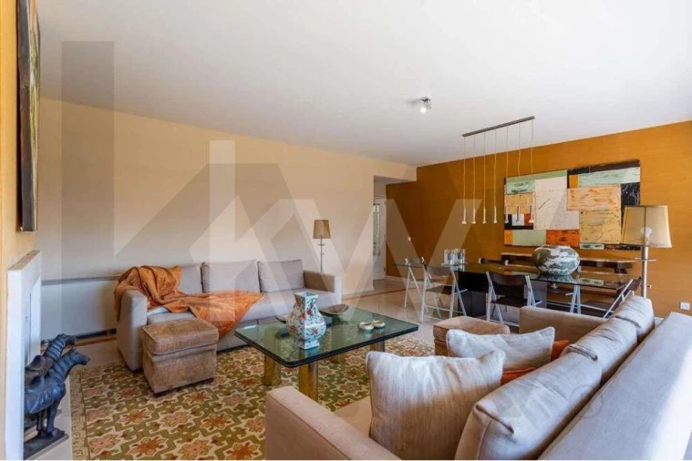 Apartamento T2 para Arrendamento em Carnaxide e Queijas Foto 4