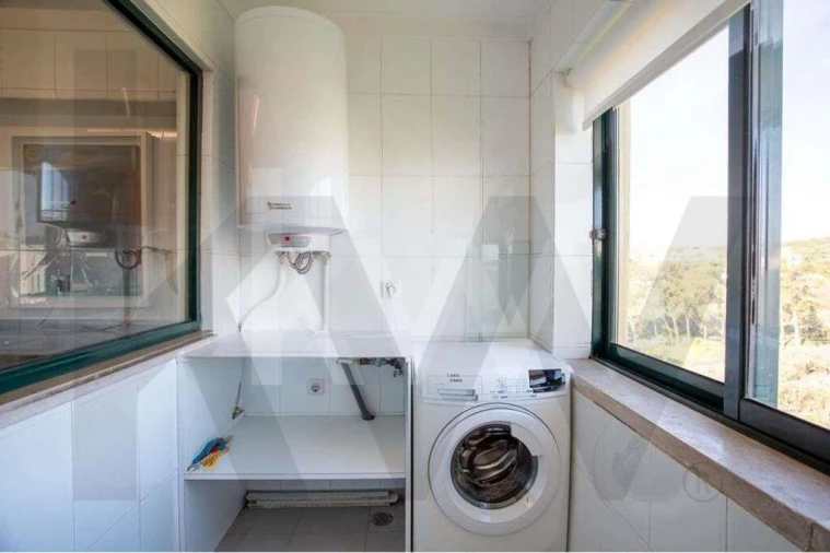 Apartamento T2 para Arrendamento em Carnaxide e Queijas Foto 31