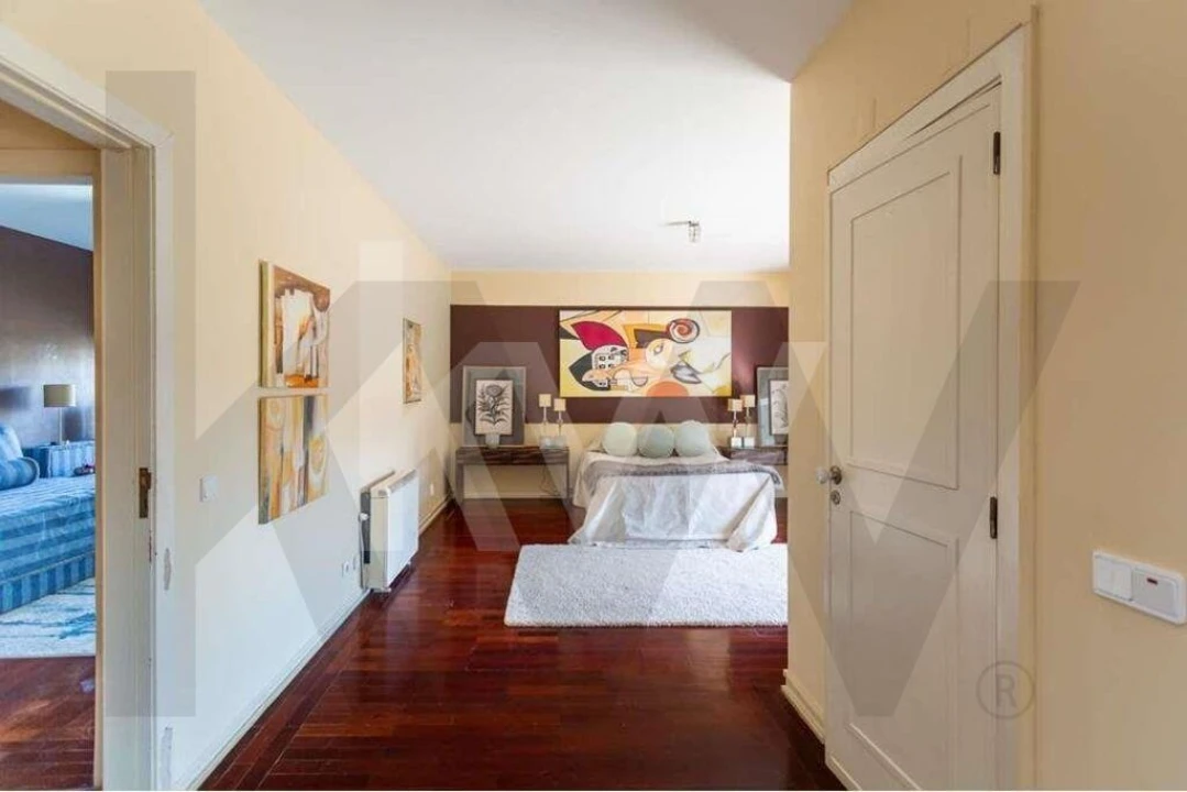 Apartamento T2 para Arrendamento em Carnaxide e Queijas Foto 11