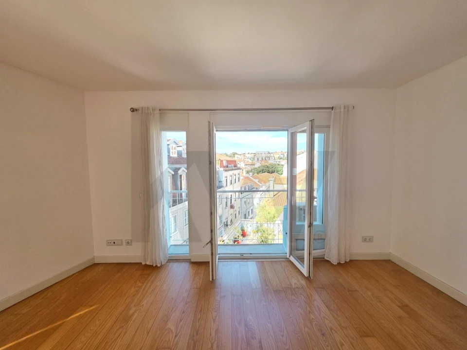 Apartamento T2 para Venda em Santo António Foto 3