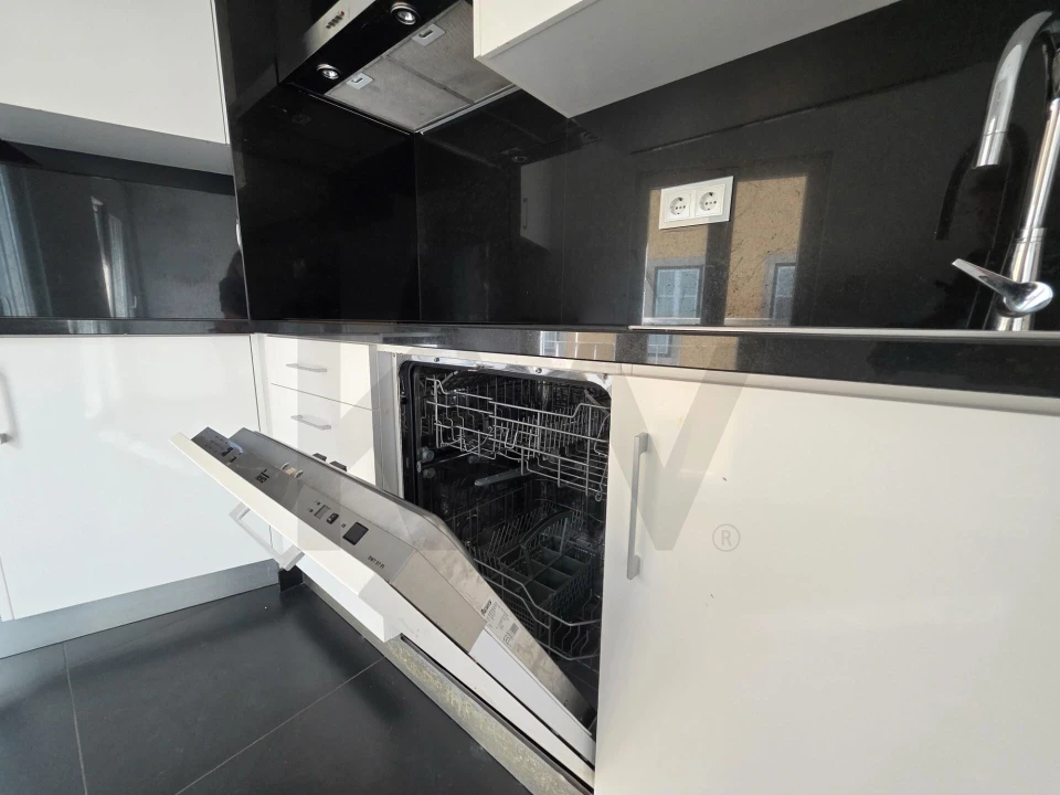 Apartamento T2 para Venda em Santo António Foto 10