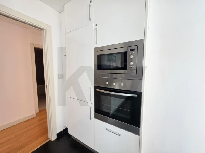 Apartamento T2 para Venda em Santo António Foto 11