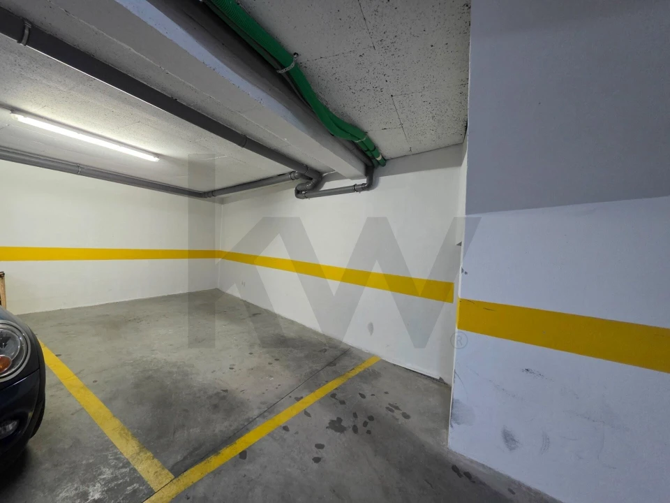 Apartamento T2 para Venda em Santo António Foto 19