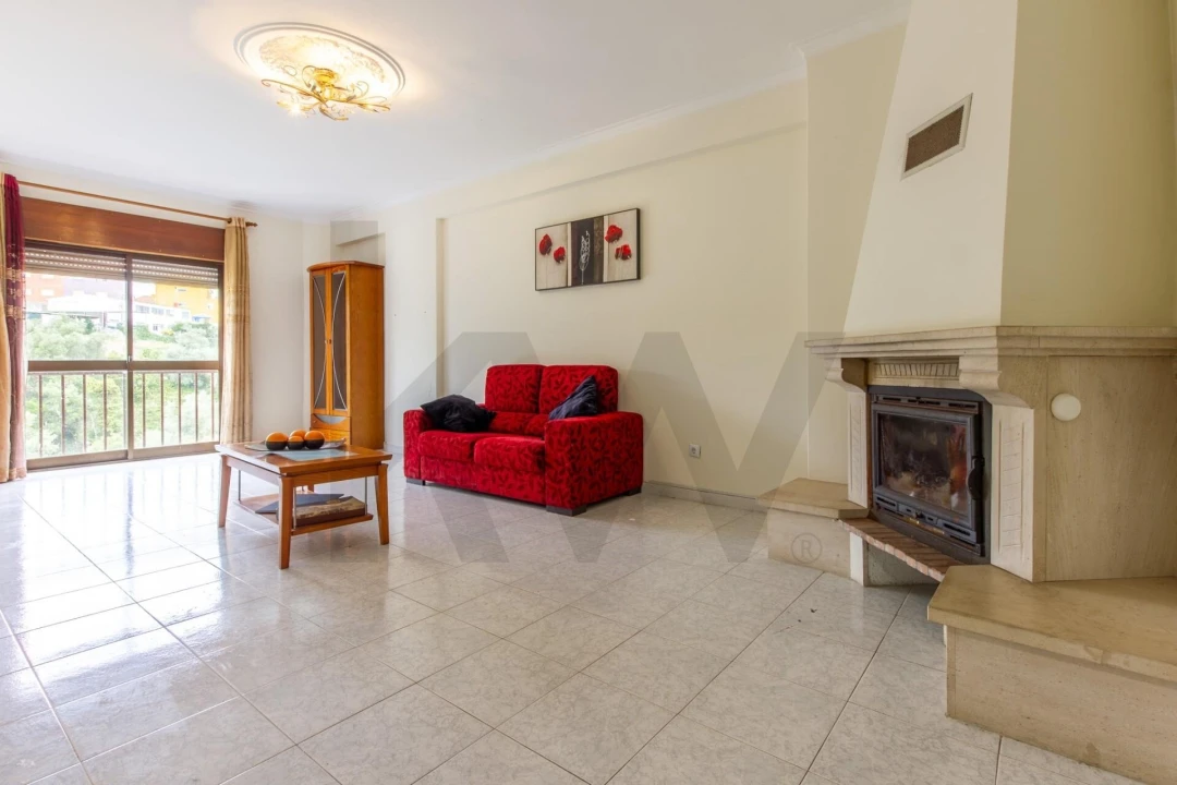 Apartamento T2 para Venda em Cacém e São Marcos Foto 1