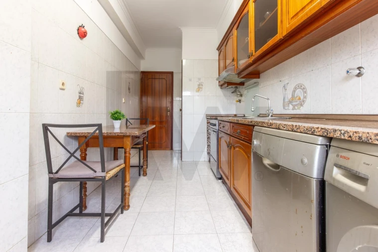 Apartamento T2 para Venda em Cacém e São Marcos Foto 12