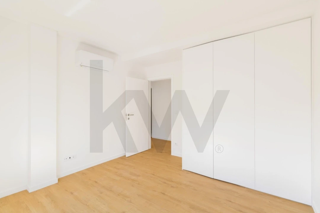 Apartamento T3 para Venda em Venteira Foto 12