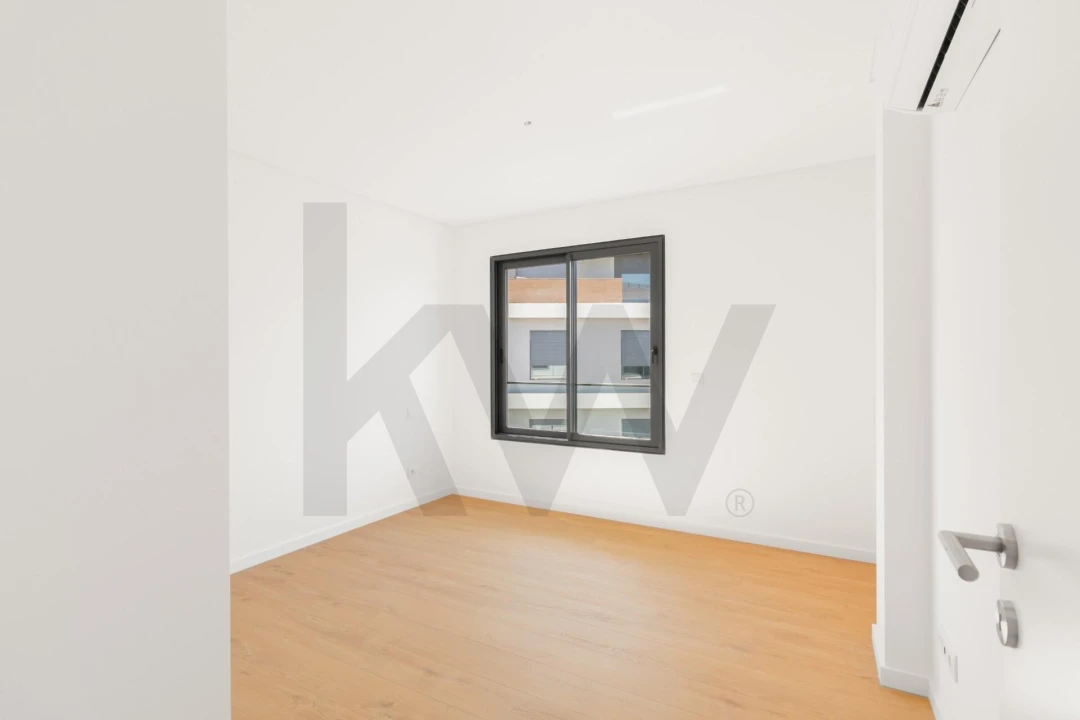 Apartamento T3 para Venda em Venteira Foto 11
