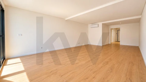 Apartamento T3 para Venda em Venteira