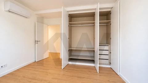 Apartamento T3 para Venda em Venteira