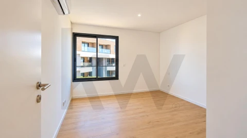 Apartamento T3 para Venda em Venteira