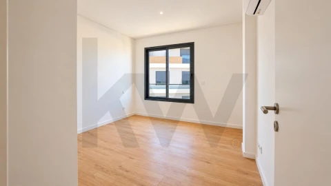 Apartamento T3 para Venda em Venteira
