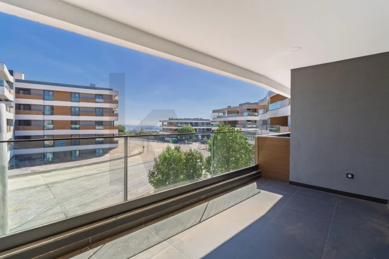 Apartamento T3 para Venda em Venteira Foto 3