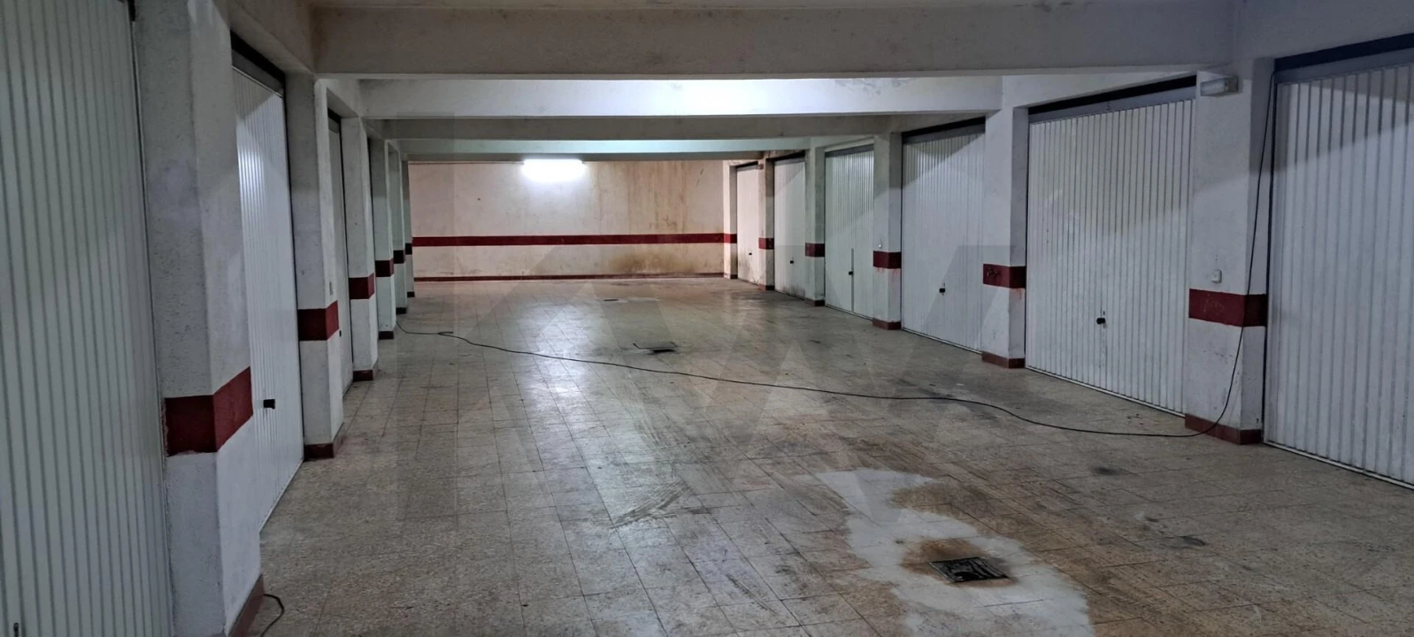 Garagem para Arrendamento em Rio de Mouro Foto 8