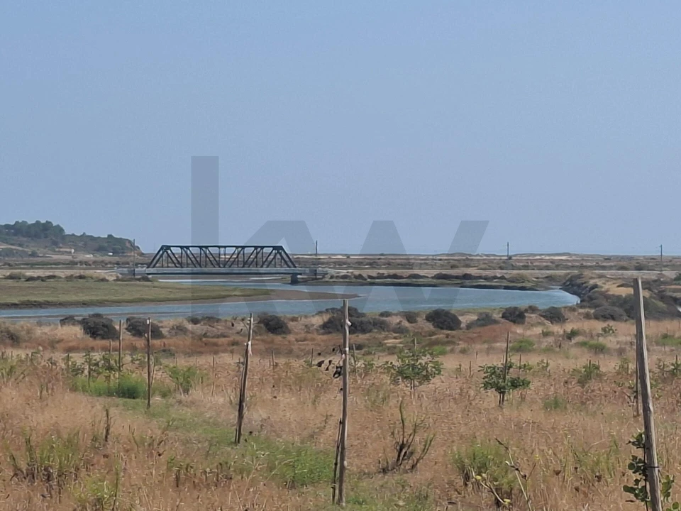Terreno para Venda em Odiaxere Foto 1