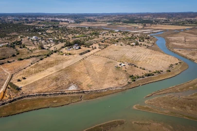 Terreno para Venda em Odiaxere