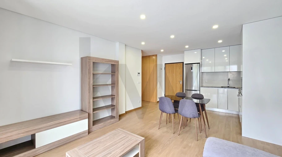 Apartamento T1 para Arrendamento em Glória e Vera Cruz Foto 3