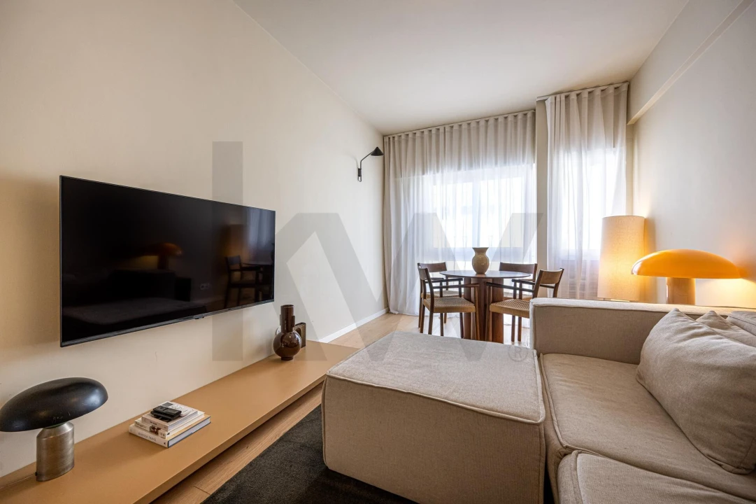 Apartamento T1 para Venda em Avenidas Novas Foto 6