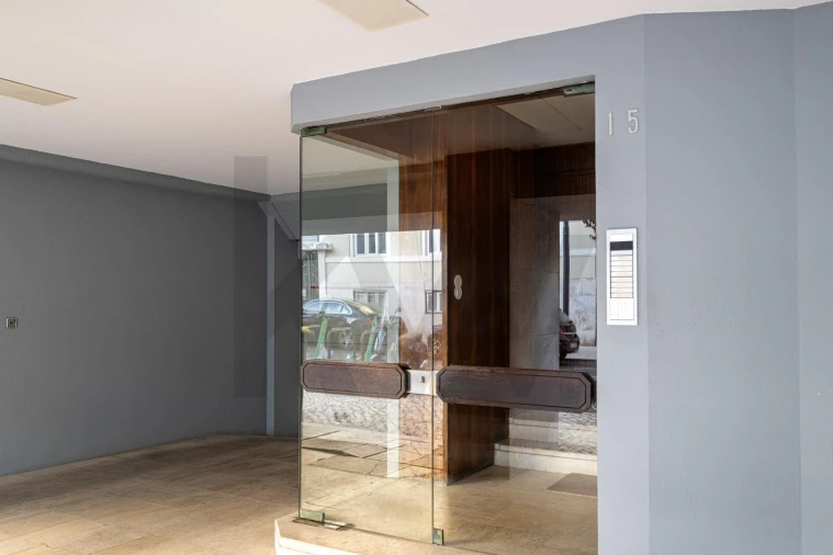 Apartamento T1 para Venda em Avenidas Novas Foto 27