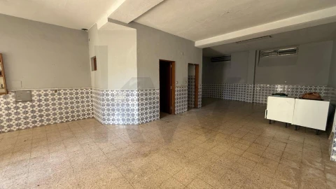 Loja para Venda em Agualva e Mira-Sintra