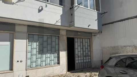 Loja para Venda em Agualva e Mira-Sintra