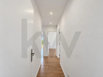 Apartamento T5 para Arrendamento em Marvila, Ribeira Santarém, São Salvador, São Nicolau