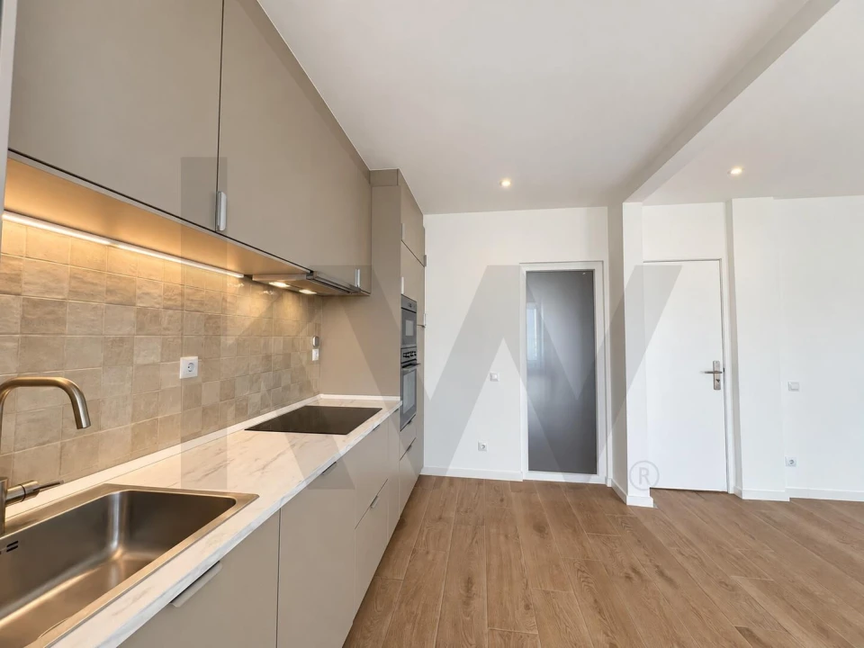 Apartamento T5 para Arrendamento em Marvila, Ribeira Santarém, São Salvador, São Nicolau Foto 4