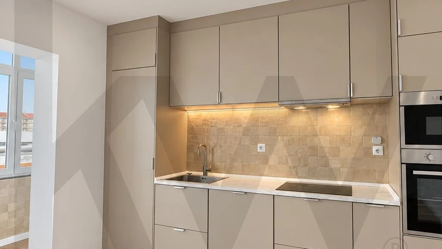 Apartamento T5 para Arrendamento em Marvila, Ribeira Santarém, São Salvador, São Nicolau