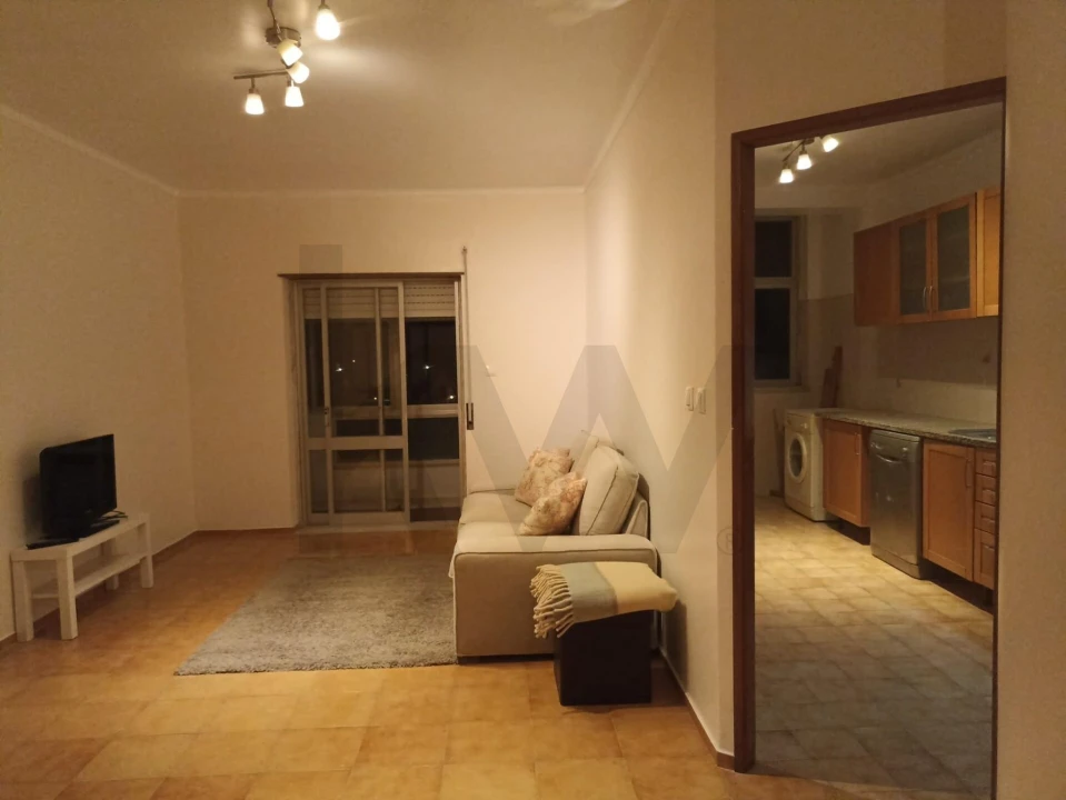 Apartamento T2 para Venda em Marinha Grande Foto 2