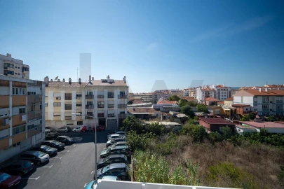 Apartamento T2 para Venda em Cacém e São Marcos