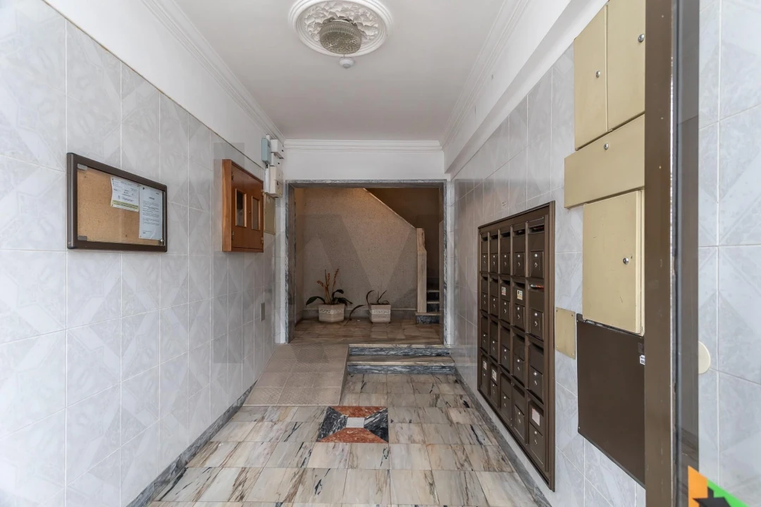 Apartamento T2 para Venda em Cacém e São Marcos Foto 30