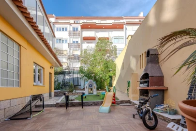 Moradia T3 para Venda em Carcavelos e Parede