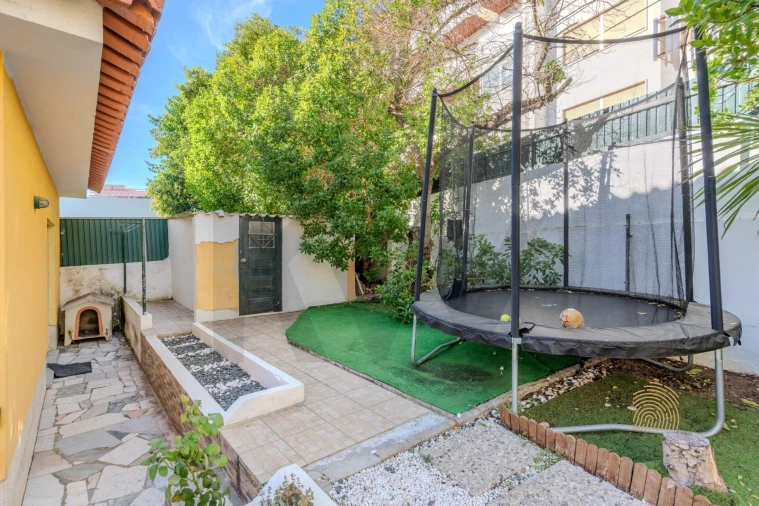Moradia T3 para Venda em Carcavelos e Parede Foto 43