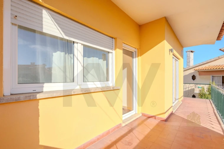 Moradia T3 para Venda em Carcavelos e Parede Foto 32