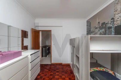 Apartamento T2 para Arrendamento em Rio de Mouro