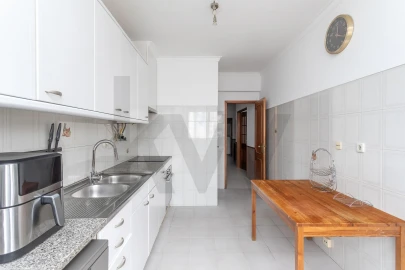 Apartamento T2 para Arrendamento em Rio de Mouro