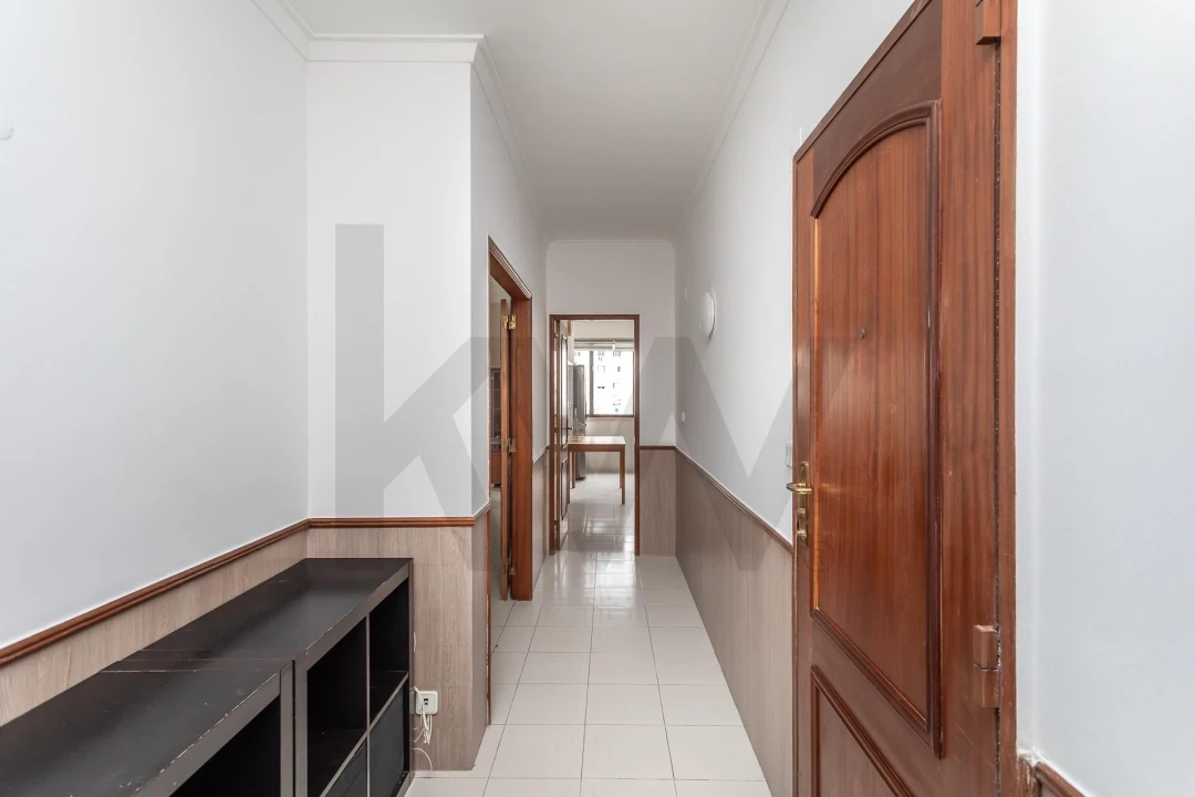 Apartamento T2 para Arrendamento em Rio de Mouro Foto 3