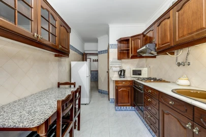 Apartamento T1 para Arrendamento em Encosta do Sol