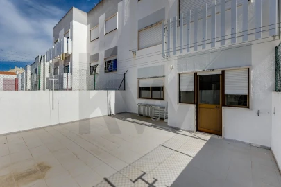 Apartamento T1 para Arrendamento em Encosta do Sol