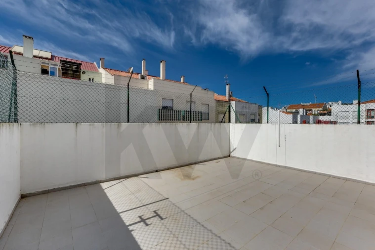 Apartamento T1 para Arrendamento em Encosta do Sol Foto 10