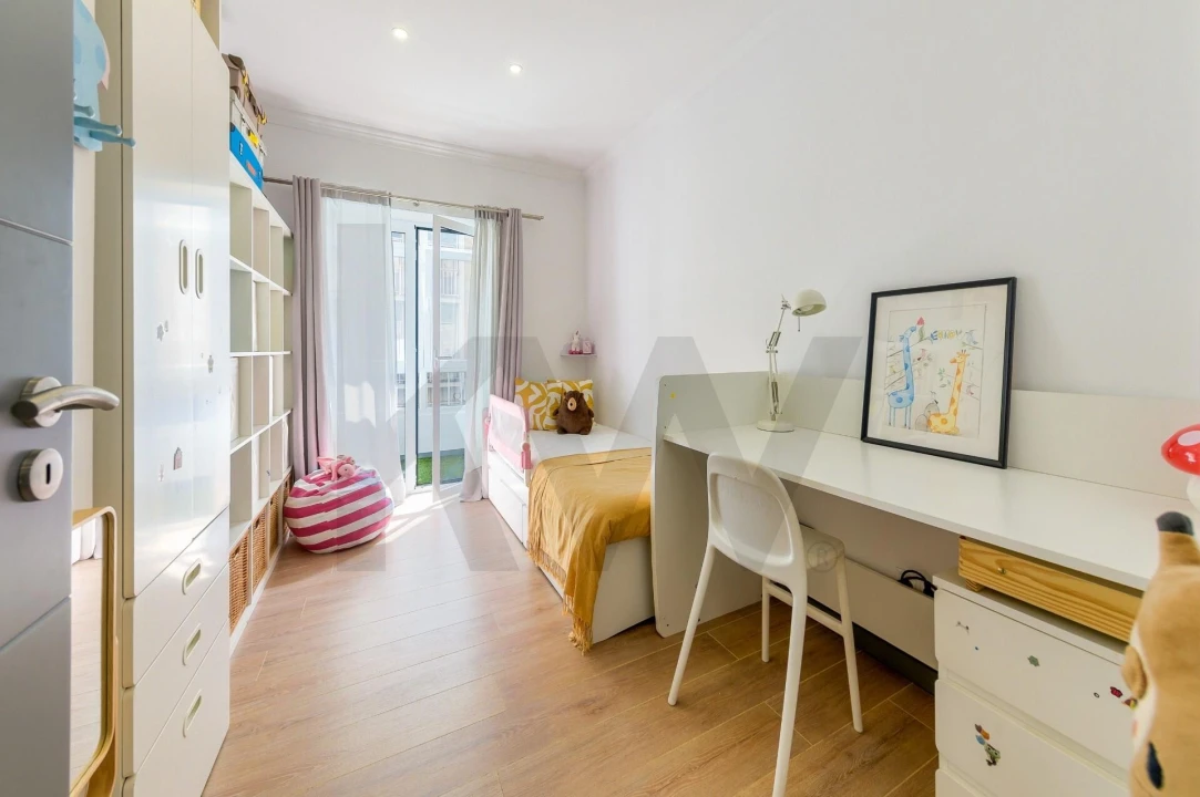 Apartamento T2 para Venda em Alvalade Foto 1
