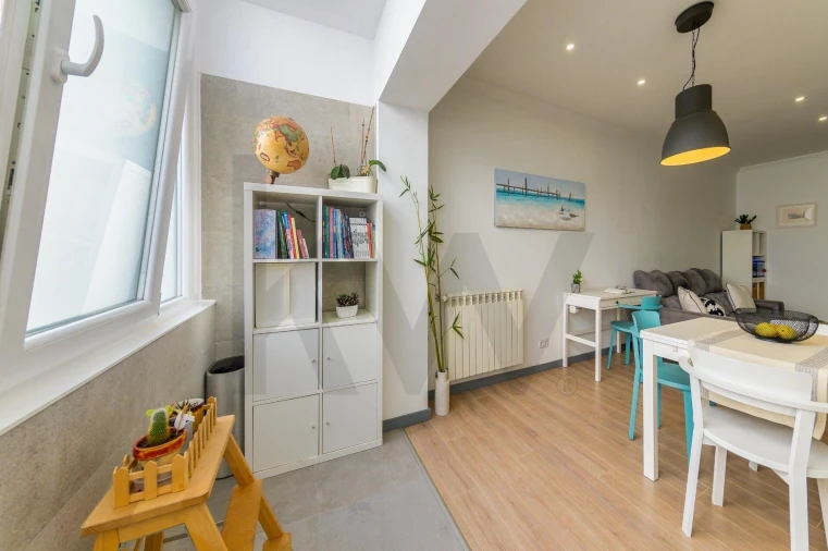 Apartamento T2 para Venda em Alvalade Foto 11