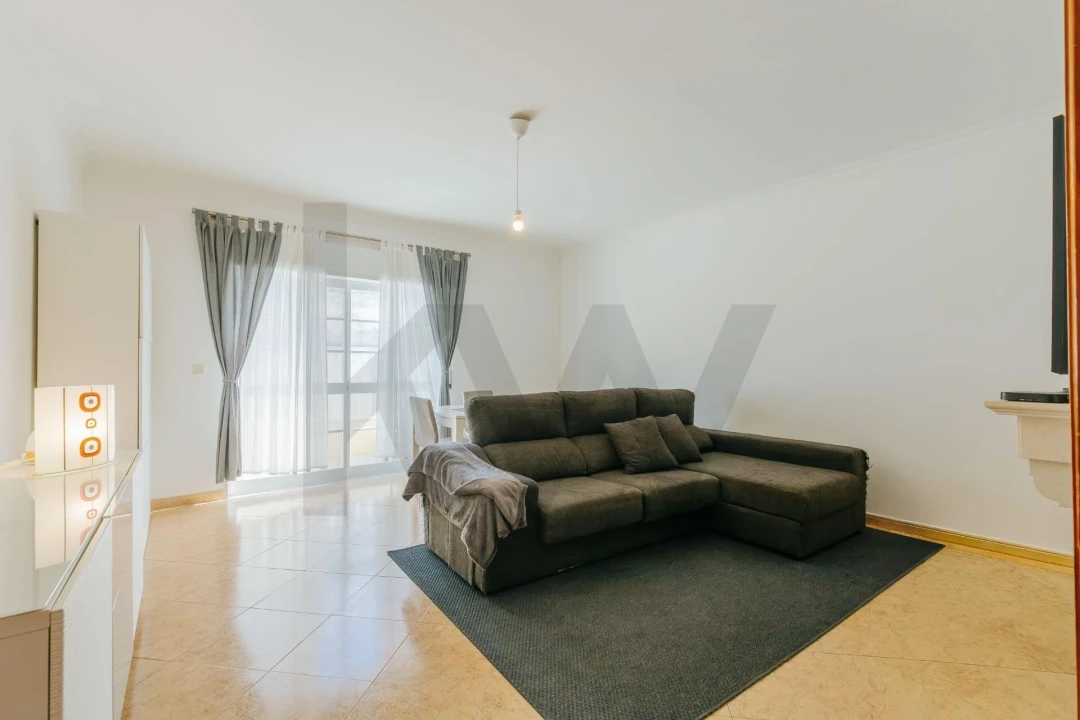 Apartamento T2 para Venda em Casal de Cambra Foto 1