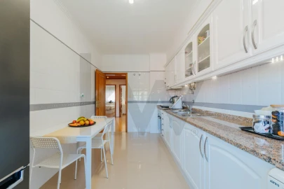 Apartamento T2 para Venda em Casal de Cambra