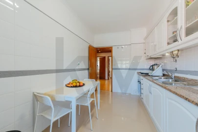 Apartamento T2 para Venda em Casal de Cambra