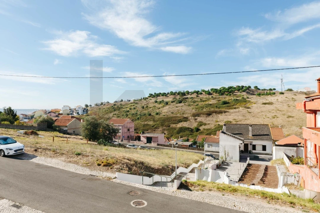 Apartamento T2 para Venda em Casal de Cambra Foto 31